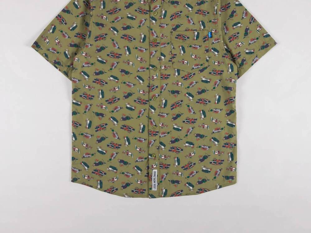 NEW KAVU men's festaruski shirt in summer camp